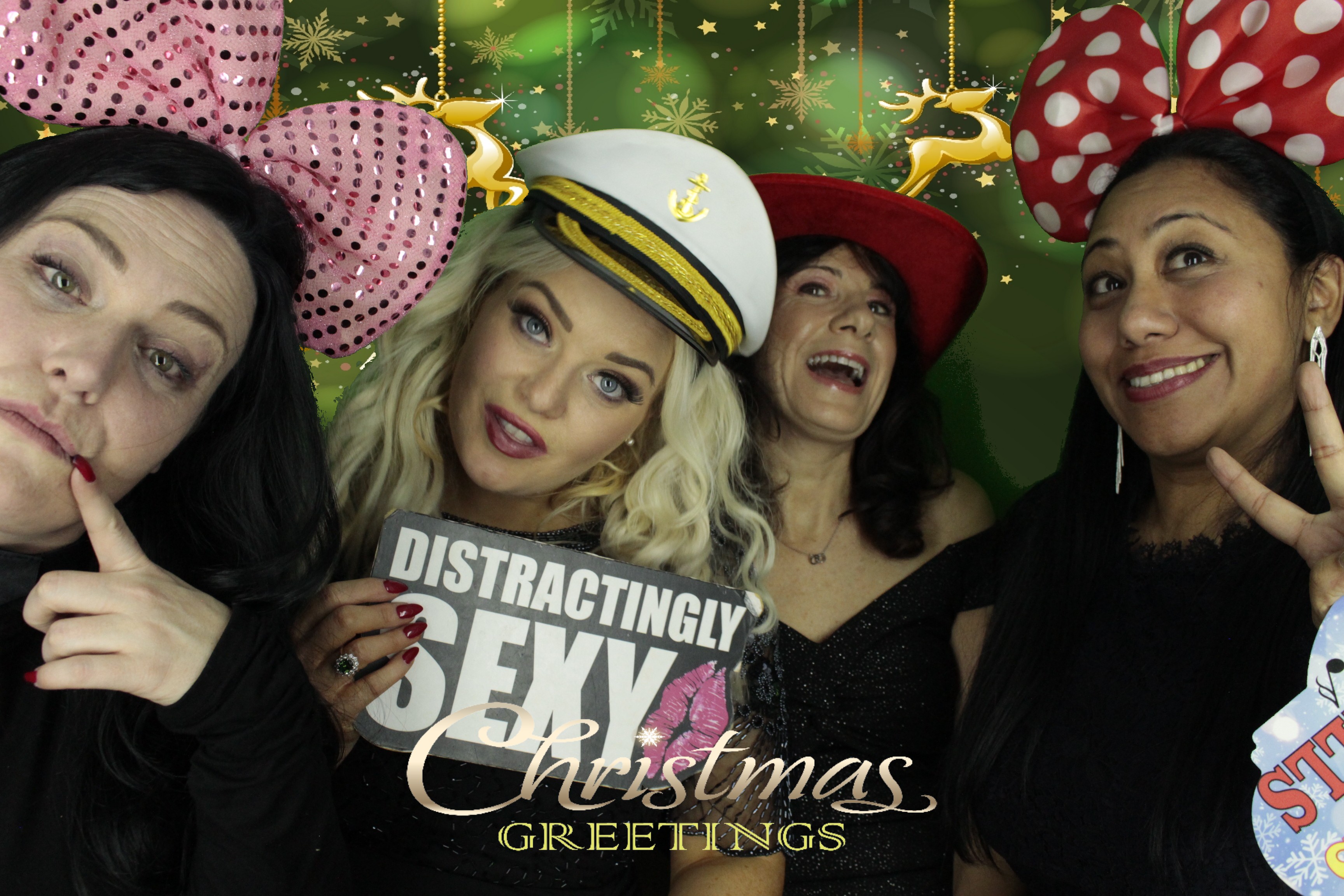 Staffing 360 Solutions Christmas Party | View more photos from the event at gallery.myphotoboothexperience.co.uk/u/MyPhotoBoothExperienceLtd/Staffing-360-Solutions-Christmas-Party-0